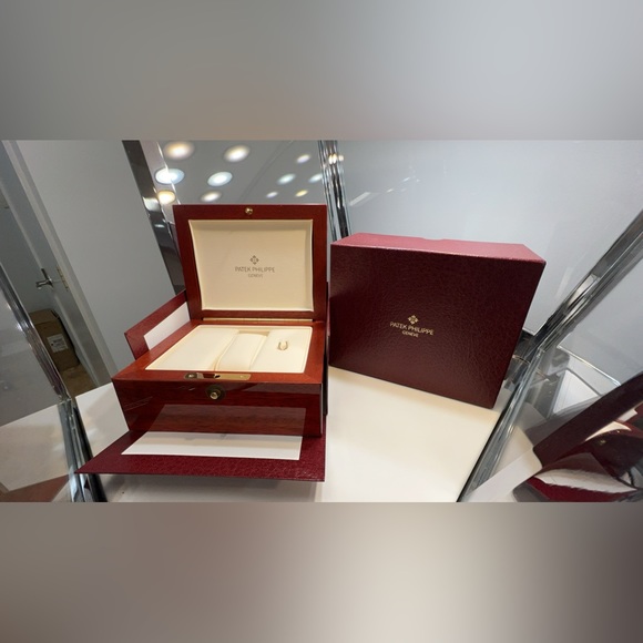VINTAGE ORIGINAL Patek Philippe Watch Box - Picture 3 of 7